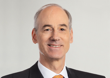 Dr. Eduard Straub , Senior Executive Advisor Corporate Finance / M&A