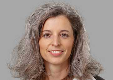 Cäcilia Grüter, Certified tax expert